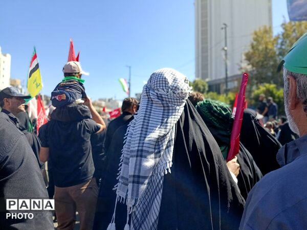 ما میمانیم تا آخرین نفس تا پیروزی