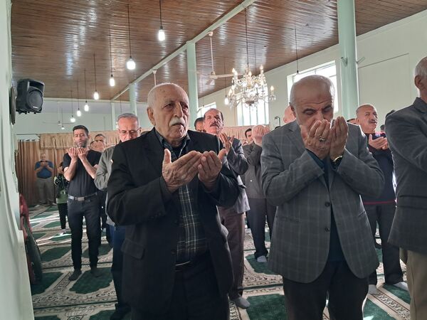 اقامه نماز عید سعید فطر در مسجد جامع جمنان قائمشهر