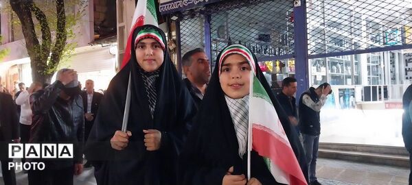 عطر ولادت در کوچه‌های همبستگی