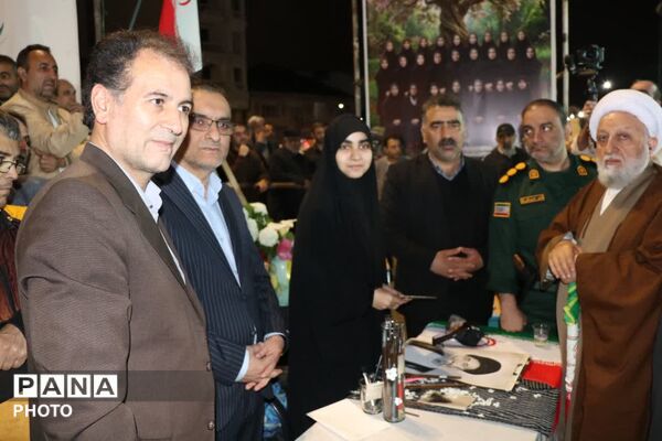 تقدیر از معلمان نمونه آستارا 