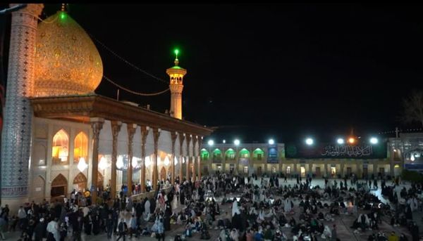 مراسم احیای شب بیست و سوم ماه رمضان در حرم مطهر حضرت احمد بن موسی(ع)
