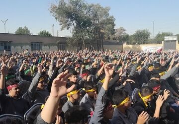 اجتماع عظیم نوجوانان ولایی در مراسم بزرگداشت سیدحسن نصرالله در ناحیه دو شهرری 