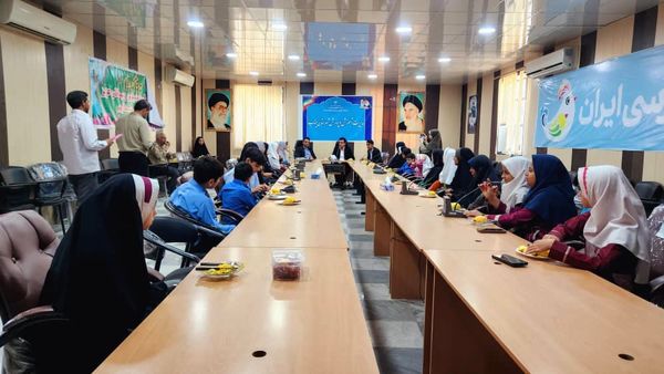 مراسم تقدیر از دانش‌‌آموزان فعال خبرگزاری پانا در میناب