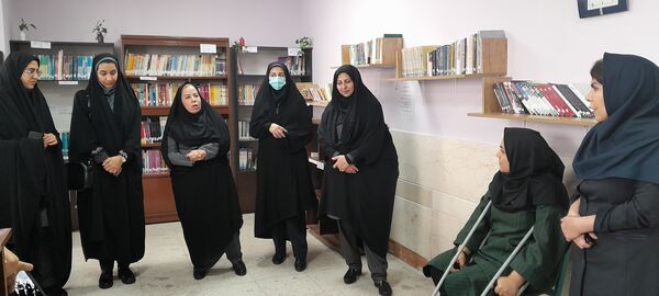 مراسم هفته کتاب و کتابخوانی در دبیرستان فرزانگان استعداد درخشان شهرستان ملارد
