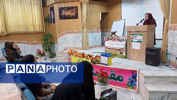 برگزاری جلسه انجمن اولیا و مربیان در کانون سمیه شیروان