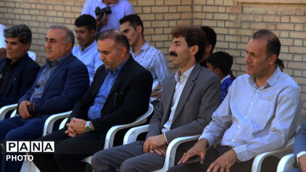 افتتاح زمین چمن مصنوعی در روستای ده‌کهنه‌روگر