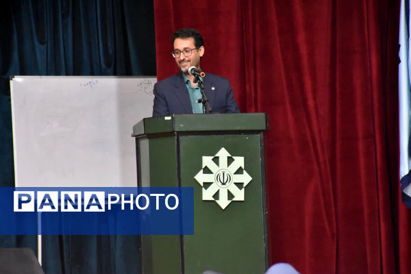 تجلیل از پیشکسوتان عرصه آزمایشگاه در یزد