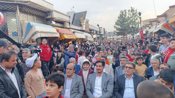 ملکان در پرتو هنر و معنویت؛ جشن میلاد امام رضا (ع) در بازار نوسازی شده