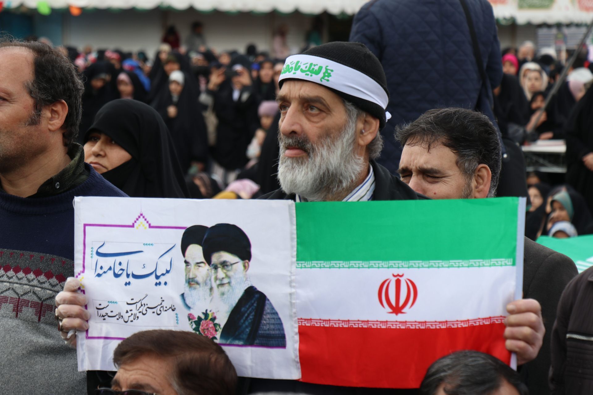 اجتماع عظیم منتظران ظهور در میدان شهدا مشهد