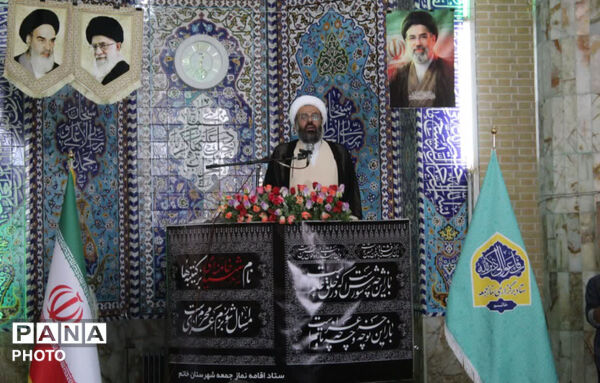 آیین عبادی و سیاسی نماز جمعه در خاتم