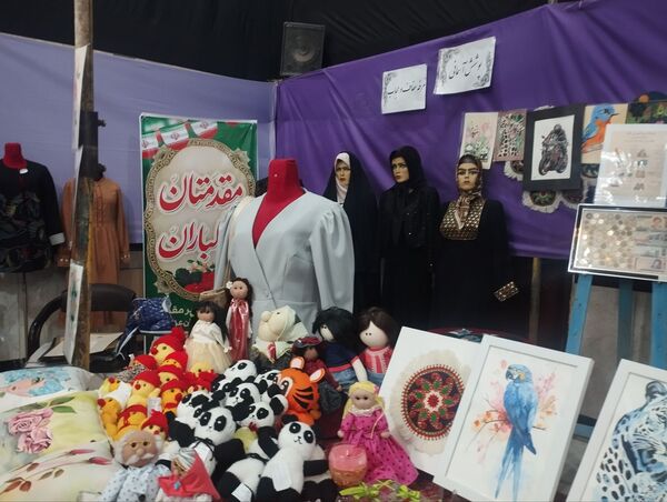 نمایشگاه پژوهش و فناوری به مناسبت هفته پژوهش در خلیل آباد