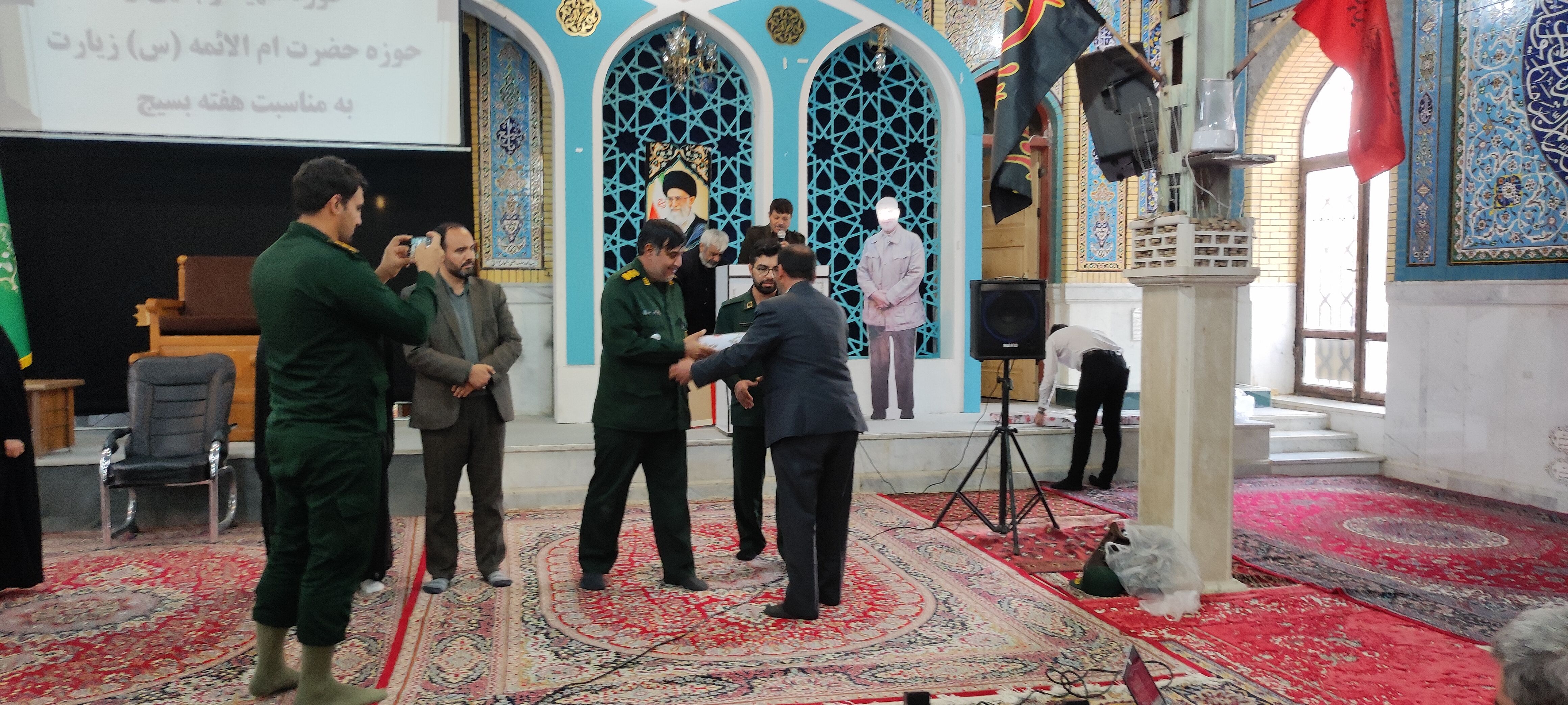 تقدیر از فرماندهان خواهر و برادر بسیجی شیروان