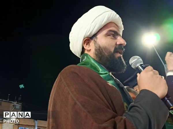تداوم حضور پرشور مردم سرخس در تجمعات شبانه مردمی در آستانه میلاد امام رضا«ع»