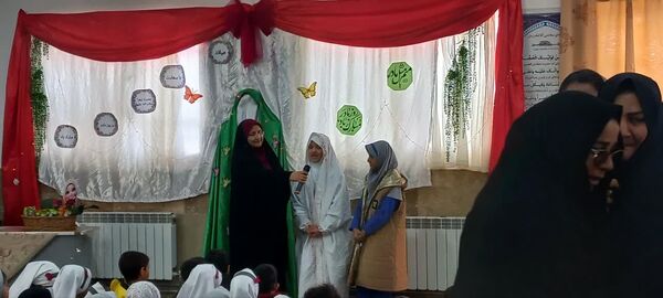 جشن مادر و دختری  در مدرسه تکتم خلیل آباد 