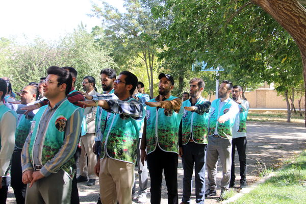 پذیرش و آیین صبحگاه دوره توانمندسازی مربیان پیشتاز استان چهارمحال و بختیاری