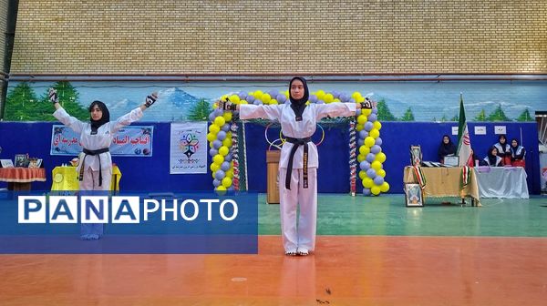 افتتاحیه المپیاد درون مدرسه‌ای به‌مناسبت هفته تربیت‌بدنی و ورزش در دبیرستان الزهرا «س» شهرستان اشتهارد 