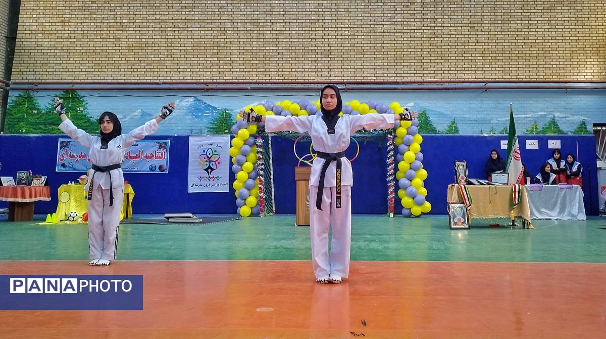 افتتاحیه المپیاد درون مدرسه‌ای به‌مناسبت هفته تربیت‌بدنی و ورزش در دبیرستان الزهرا «س» شهرستان اشتهارد 