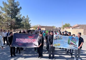 تجلی وحدت وهمدلی در یوم الله ۱۳ آبان سورمق