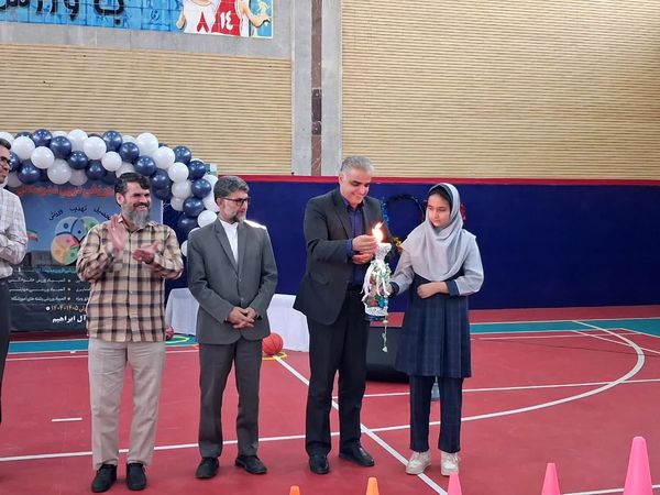 روزی پر نشاط و جان تازه در رگ‌های مدرسه