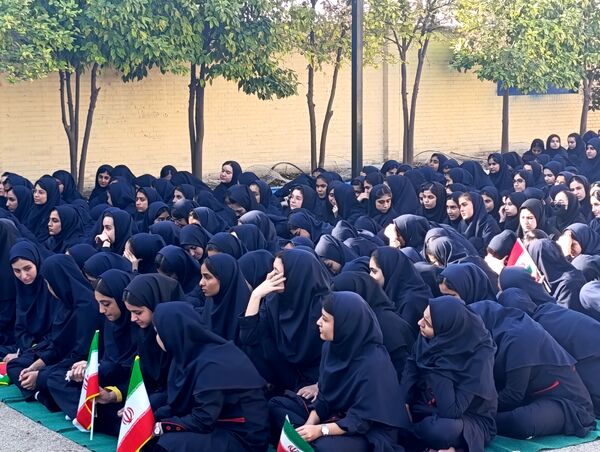 زنگ مهر در فراشبند به صدا در آمد