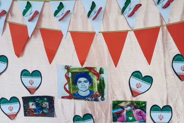 طنین زنگ استکبارستیزی در مدارس منطقه ۵ تهران به صدا در آمد