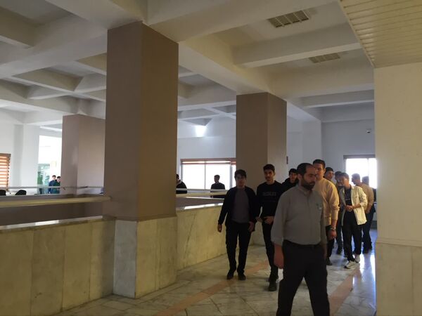بازدید دانش آموزان دبیرستان نمونه آیت‌الله خامنه‌ای از دانشکده پزشکی دانشگاه فردوسی مشهد