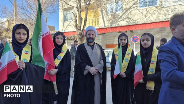 برگزاری مراسم بیعت با سید مجتبی خامنه‌ای در شهرستان فارسان 