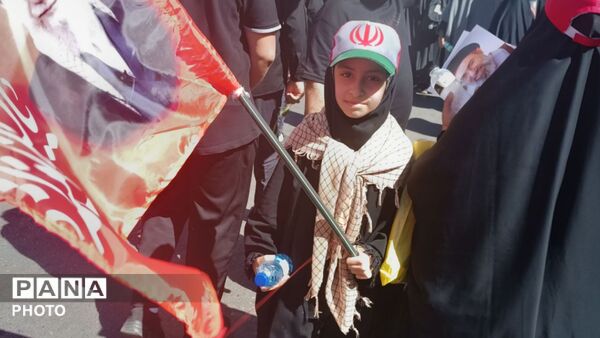 تشییع تاریخی رهبر شهید مسلمانان جهان در مشهد