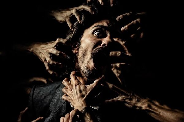 «فرانکل در دوزخ سارتر» روی صحنه می‌رود