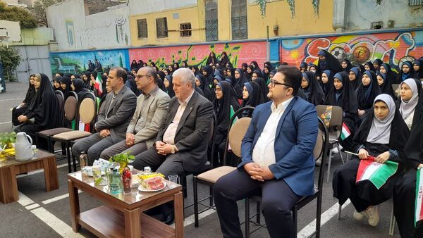 روز دانش‌آموز و نواختن زنگ استکبار ستیزی در منطقه ۱۶