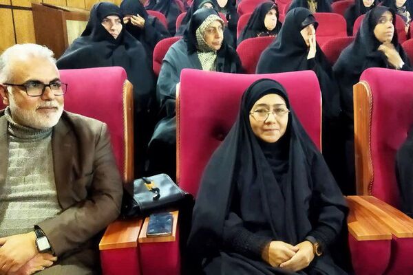 همایش بانوی مقاومت در فیروزکوه