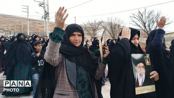 اجتماع عظیم مردم ولایتمدار شهرستان مارگون در پی شهادت آیت الله العظمی امام خامنه‌ای 