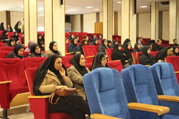 اولین جلسه کارگاه توانمندسازی مربیان پیشتاز کاردان سازمان دانش‌آموزی ناحیه ۴ کرج