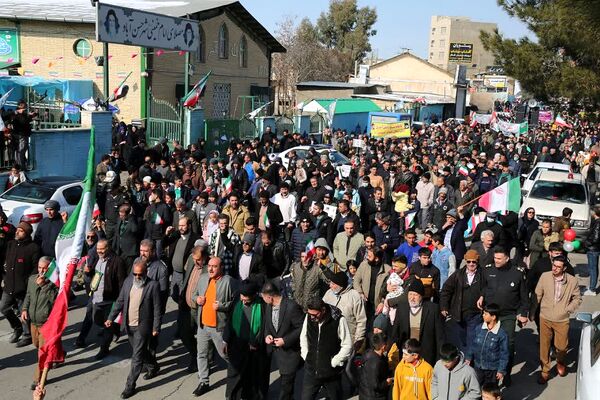 شکوه همبستگی مردم شهید پرور فشافویه در راهپیمایی ۲۲ بهمن