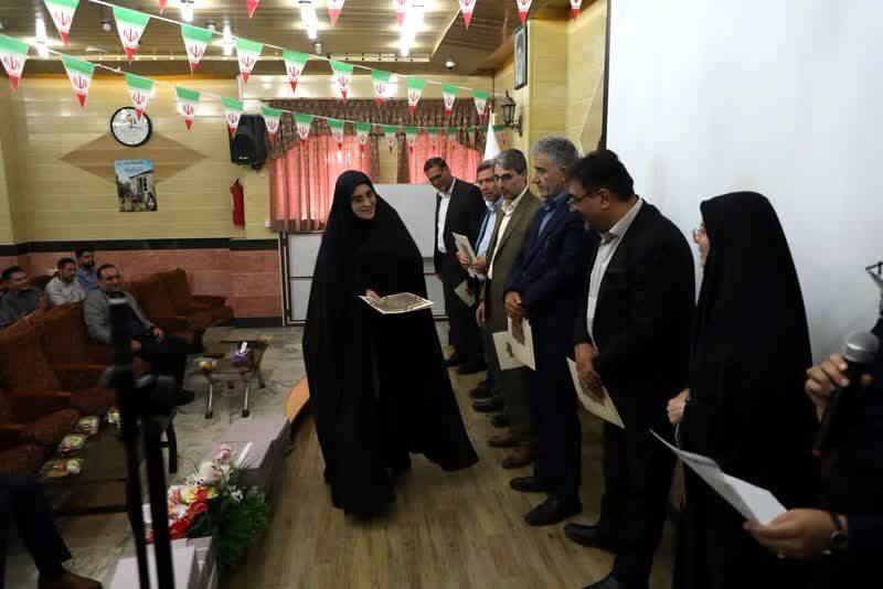آیین تقدیر از بهورزان نمونه در مرکز بهداشت شهرستان قم