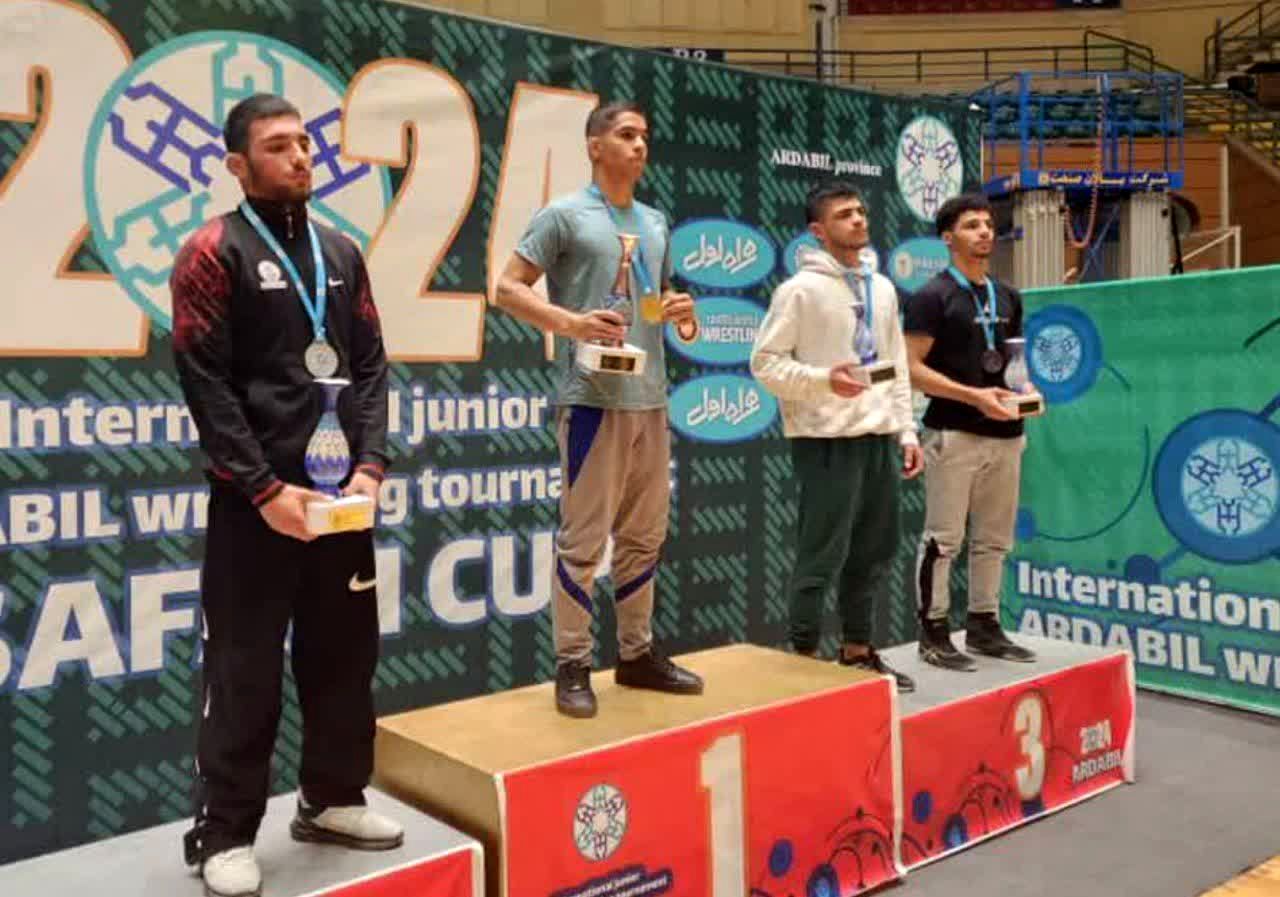 کسب مدال طلا و نقره حاصل تلاش دو دانش‌آموز ملاردی در مسابقات بین‌المللی جام صفوی