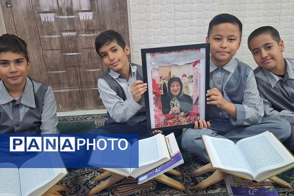 مراسم بزرگداشت خیر مدرسه ساز در دبستان بانو ابوالوفا ناحیه دو شهرری 