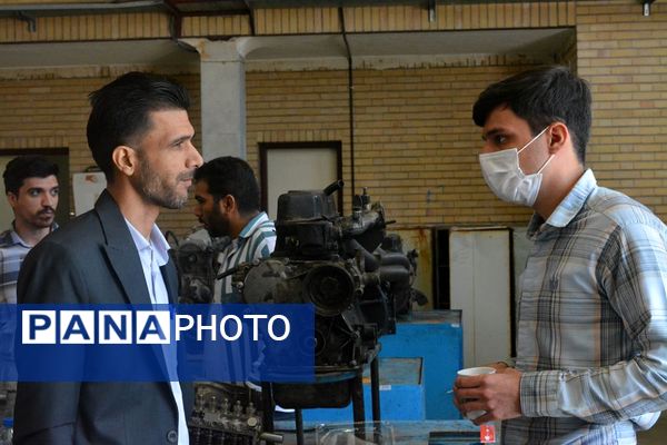 برگزاری کارگاه آموزشی آشنایی با سیستم موتور و سیستم سوخت‌رسانی خودرو در بهارستان 2