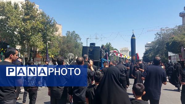 مراسم پیاده‌روی جاماندگان اربعین حسینی در مشهد 