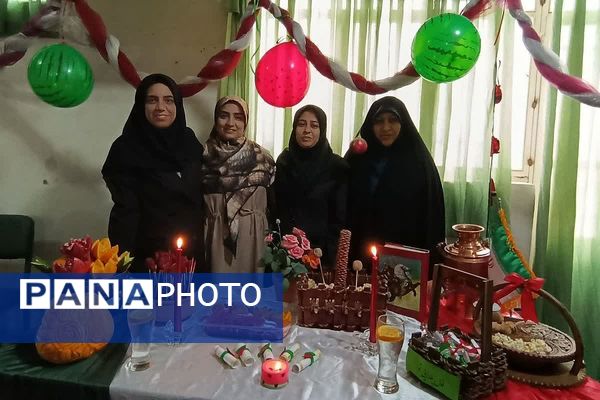 وقتی انارها لبخند زدند؛ یلدای دبیرستان ساره شورآفرین شد