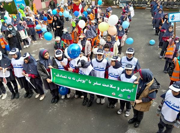 برگزاری طرح ایمنی  و سلامت با پویش نه به تصادف در مدرسه دختران شاخص 