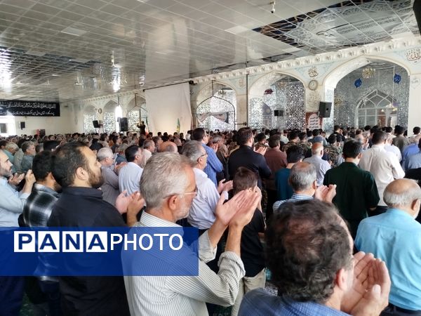 نماز جمعه شهرستان کاشمر با حضور پر رنگ مردم برگزار شد 