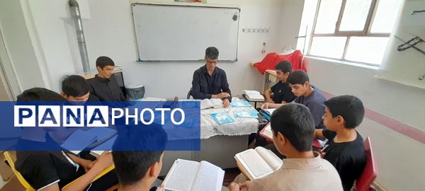 کلاس‌های اوقات فراغت در دارالقرآن مرحوم حیدری خلیل آباد