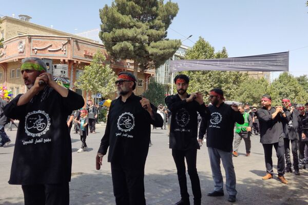 برپایی پرشور مراسم عزاداری سیدالشهدا در خیابان‌های نیشابور 