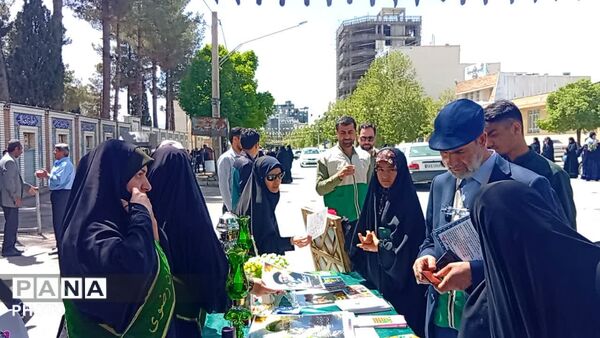 نماز جمعه عبادی و سیاسی در مصلی یاسوج