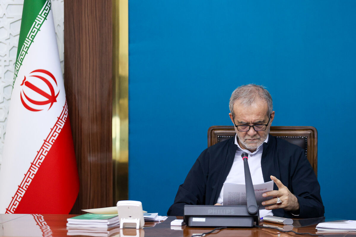 پزشکیان: دولت با همراهی مردم سخت‌ترین موانع را نیز از پیش رو برخواهد داشت