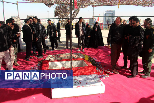 آیین تشییع لاله‌های فاطمی در قم