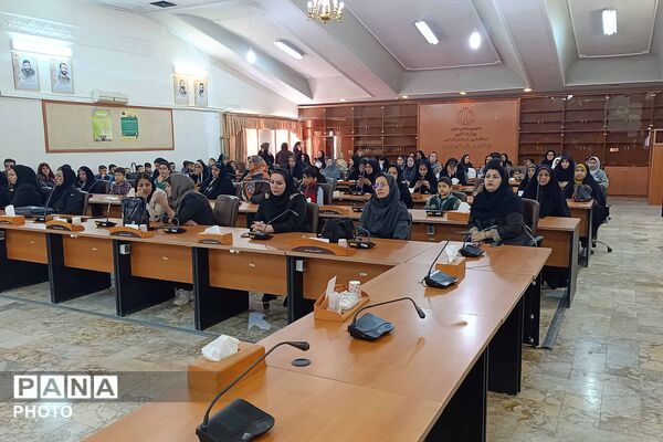 همایش «یاوران انرژی» و پویش «دو درجه کمتر» در بجنورد