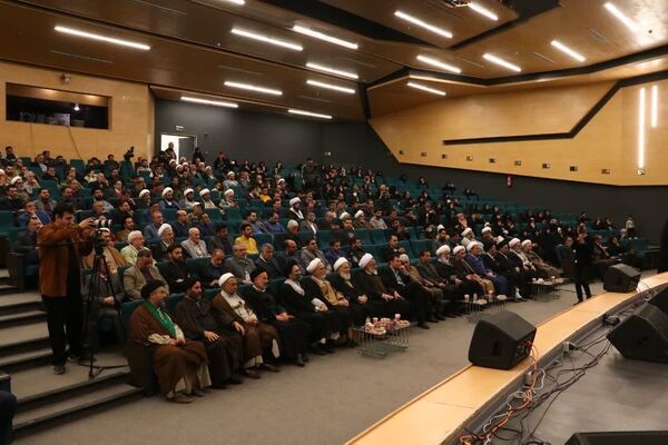 اولین اجلاس نماز با عنوان نماز نسل‌نو و رسالت ما در کاشان