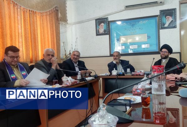 دیدار خبرنگاران پانا با مدیر آموزش و پرورش ناحیه 3 قم